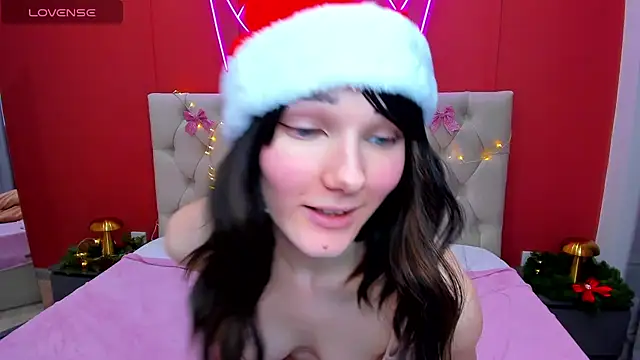 Snapshot of Lili_flowerr chatting on December 29, 12:34 pm Lili flowerr online show from December 29, 12:34 pm
