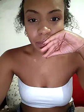 Julia Pretinha online show from May 3, 11:44 pm