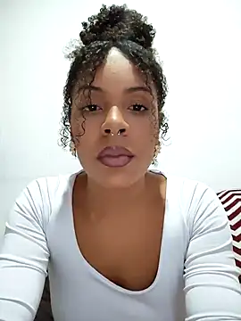 Julia Pretinha online show from May 30, 12:08 am