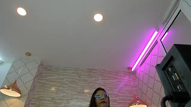 ZoeSmitth online show from October 29, 11:34 am