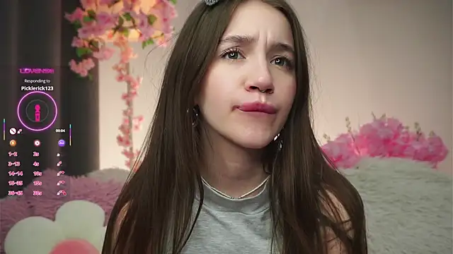 AmiLewis online show from November 15, 1:03 am