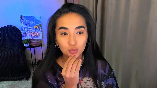 worldofkim online show from March 17, 2:56 pm