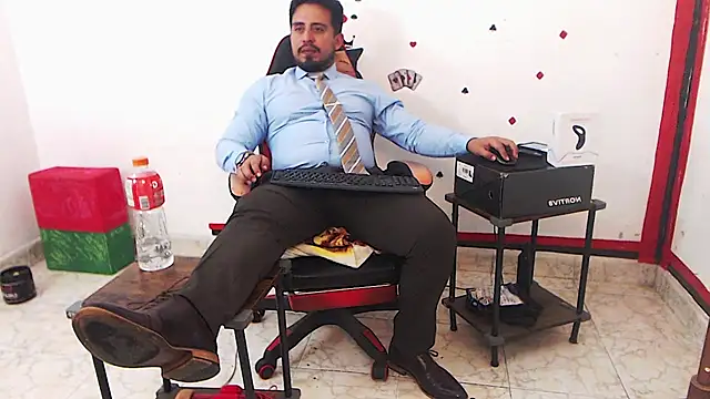 KalethBigDick online show from February 9, 1:20 am