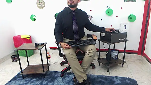 KalethBigDick online show from April 16, 8:04 am