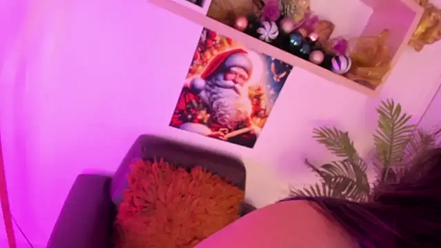 Snapshot of Miia_Thompsonn chatting on December 24, 3:05 am Miia Thompsonn online show from December 24, 3:05 am