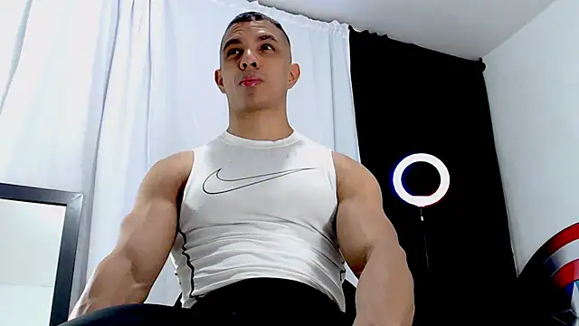 Antonywebb94 online show from July 7, 3:53 am