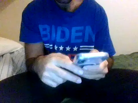 Snapshot of coppai200 chatting on November 24, 11:32 am coppai200 online show from November 24, 11:32 am