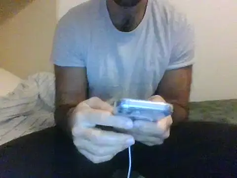 Snapshot of coppai200 chatting on November 29, 11:02 am coppai200 online show from November 29, 11:02 am