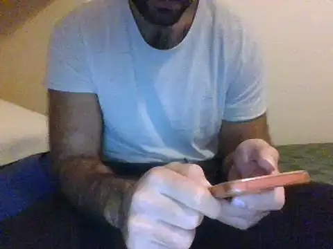 Snapshot of coppai200 chatting on December 4, 12:42 am coppai200 online show from December 4, 12:42 am