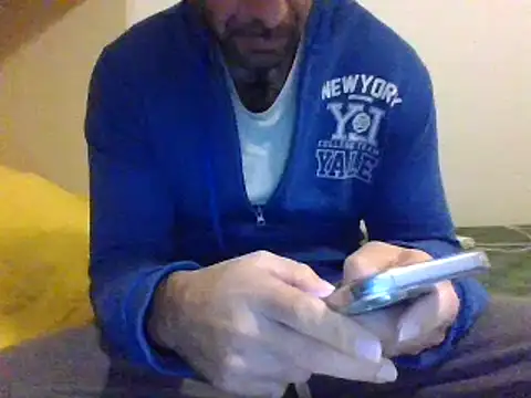 Snapshot of coppai200 chatting on January 12, 11:43 pm coppai200 online show from January 12, 11:43 pm