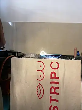 Snapshot of Miss__Malaika chatting on December 24, 6:55 am Miss Malaika online show from December 24, 6:55 am