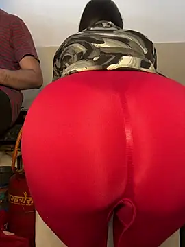 Snapshot of Miss__Malaika chatting on January 1, 6:37 am Miss Malaika online show from January 1, 6:37 am