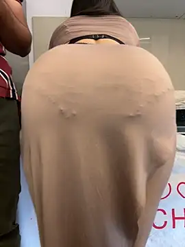 Snapshot of Miss__Malaika chatting on March 17, 7:02 am Miss Malaika online show from March 17, 7:02 am