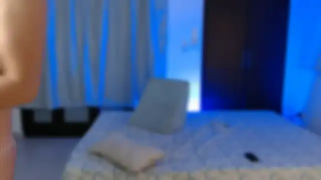 Snapshot of alliee_mod chatting on March 3, 5:31 am alliee mod online show from March 3, 5:31 am