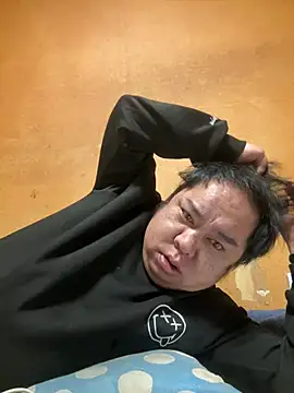 punk0805 online show from March 9, 1:48 pm