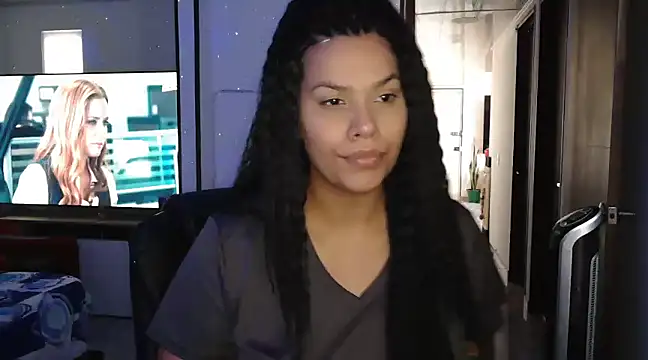 CarolinaRincon online show from December 15, 9:31 pm