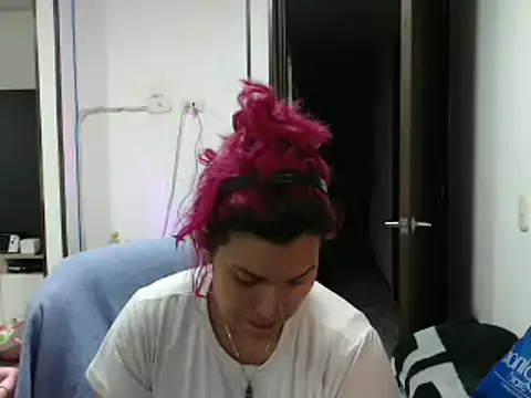 CarolinaRincon online show from February 20, 1:14 am