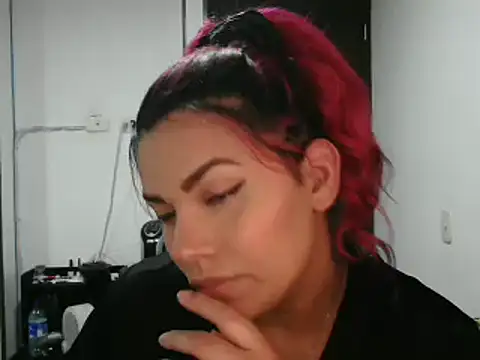 CarolinaRincon online show from February 22, 10:42 pm