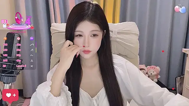 Snapshot of 7-Love chatting on April 24, 1:13 pm 7-Love online show from April 24, 1:13 pm
