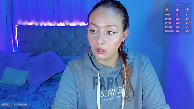 Snapshot of April_sommer1 chatting on November 20, 8:58 am April sommer1 online show from November 20, 8:58 am