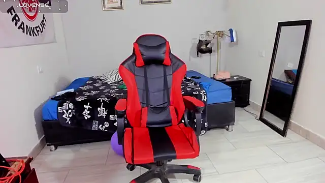 AlejoKhalifa  online show from October 27, 8:29 am