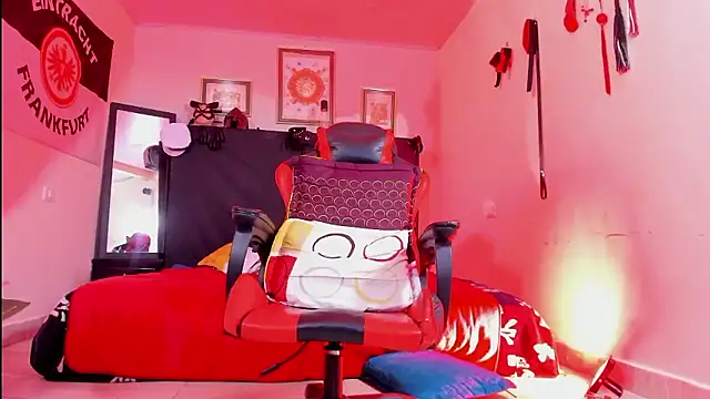 AlejoKhalifa  online show from January 7, 9:28 pm