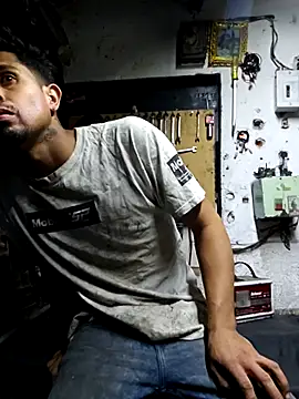 Snapshot of pene_latinoriico chatting on October 29, 6:26 am pene latinoriico online show from October 29, 6:26 am