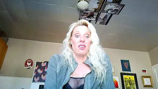 Glamazonx online show from January 18, 7:06 pm