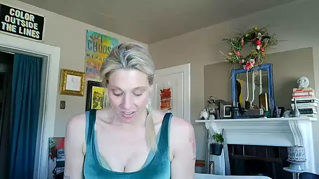 Glamazonx online show from February 10, 9:52 pm