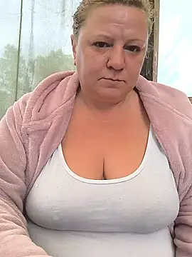 Snapshot of jusichka chatting on May 31, 3:19 pm jusichka online show from May 31, 3:19 pm