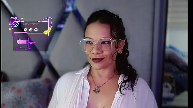 paula daniela1 online show from November 2, 9:39 pm