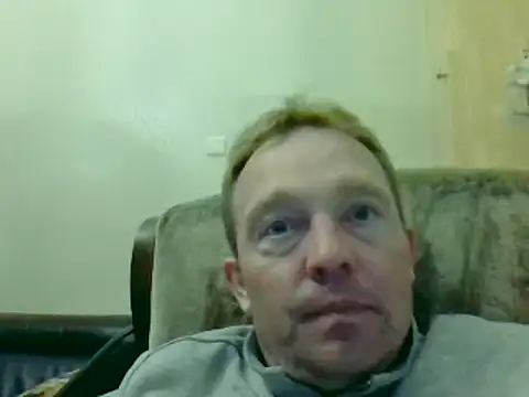 Snapshot of bertolini chatting on March 16, 9:16 pm bertolini online show from March 16, 9:16 pm