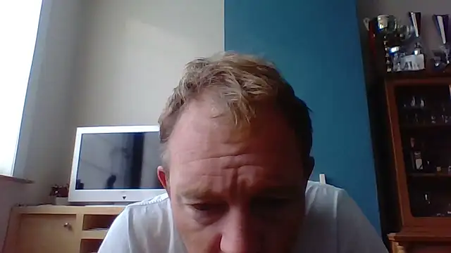 Snapshot of bertolini chatting on September 25, 7:12 am bertolini online show from September 25, 7:12 am