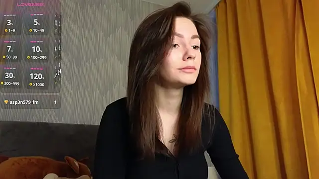 girl with snaketatto0 online show from January 23, 4:19 am