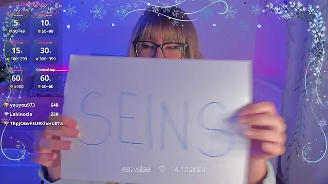 estivalae online show from December 15, 1:46 am