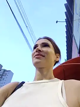 Irresistible24 online show from November 7, 9:48 pm