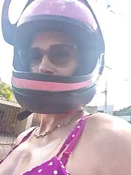 Irresistible24 online show from January 17, 5:49 pm