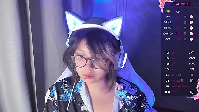 Snapshot of maydaykimmy chatting on September 22, 9:28 pm maydaykimmy online show from September 22, 9:28 pm