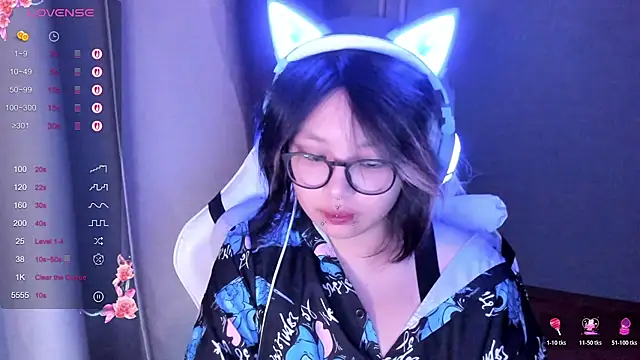 maydaykimmy online show from October 28, 8:44 pm