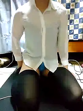 Snapshot of dmmsuzu95 chatting on December 21, 4:09 am dmmsuzu95 online show from December 21, 4:09 am