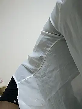 Snapshot of dmmsuzu95 chatting on October 14, 5:52 am dmmsuzu95 online show from October 14, 5:52 am