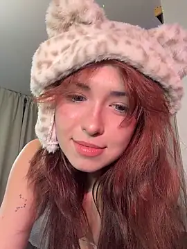 Snapshot of Evangeline_Lawrence_ chatting on March 27, 7:13 pm Evangeline Lawrence online show from March 27, 7:13 pm