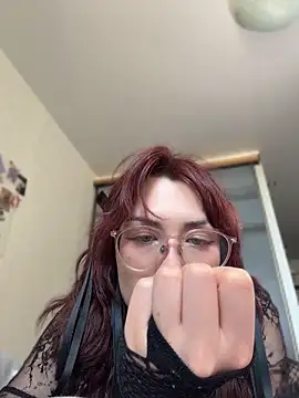 Snapshot of Evangeline_Lawrence_ chatting on April 19, 10:14 am Evangeline Lawrence online show from April 19, 10:14 am