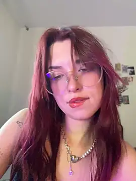Snapshot of Evangeline_Lawrence_ chatting on July 17, 4:34 pm Evangeline Lawrence online show from July 17, 4:34 pm