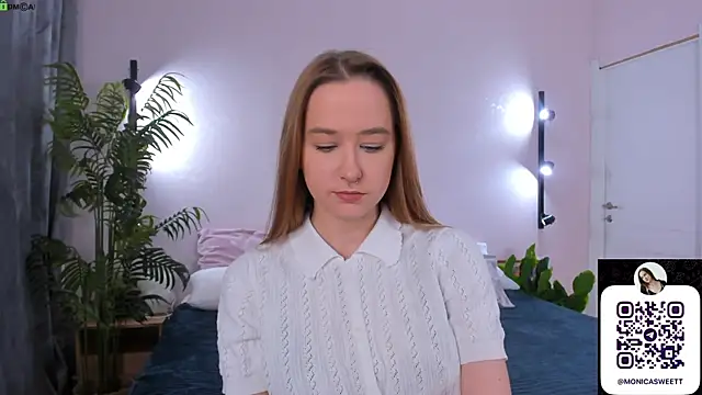 Sweett Monica online show from May 22, 1:02 am