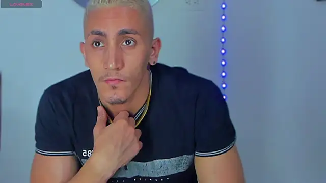 MikeRoss7777 online show from January 26, 10:02 pm