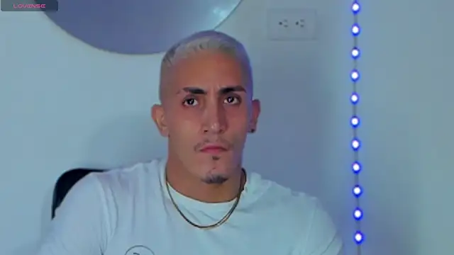 MikeRoss7777 online show from January 27, 4:09 am