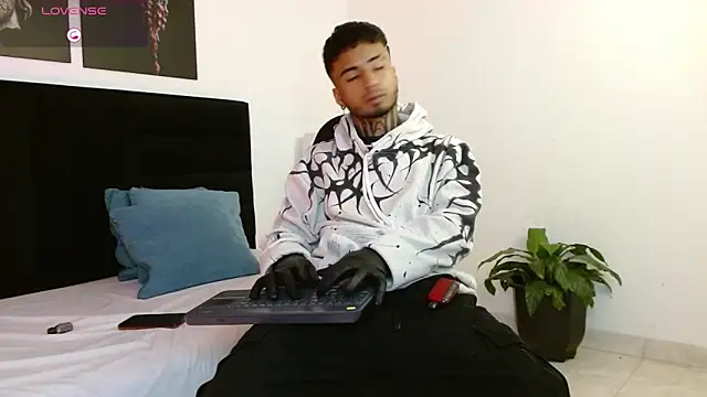 JuanCamiilo 66 online show from February 28, 7:48 am