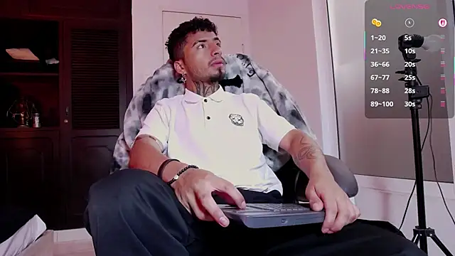 JuanCamiilo 66 online show from February 20, 12:38 pm