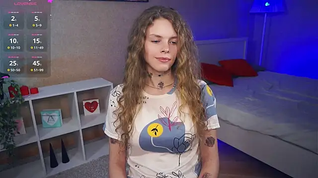 RayaNenlia online show from February 11, 8:15 am